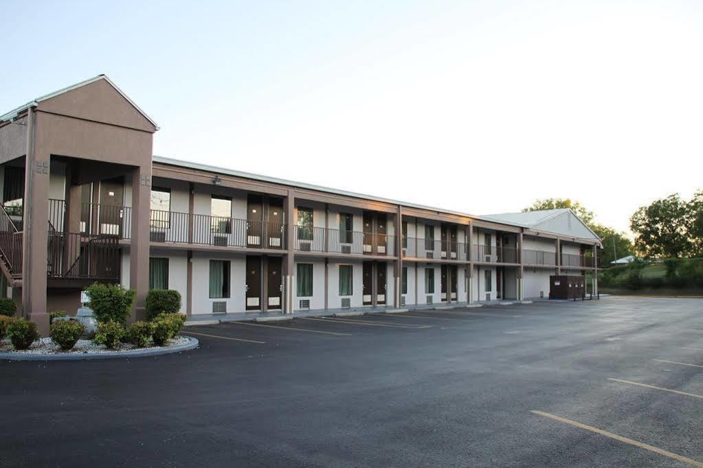 Shelbyville Inn - Shelbyville, Tn 37160 מראה חיצוני תמונה